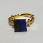 金のリング