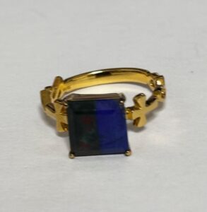 金のリング